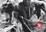 Image soldats nègres l'île de Bougainville en Papouasie-Nouvelle-Guinée, 1944, de la seconde 15 séquences d'archives historiques vidéo 65675074324