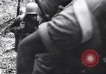 Image soldats nègres l'île de Bougainville en Papouasie-Nouvelle-Guinée, 1944, de la seconde 17 séquences d'archives historiques vidéo 65675074324