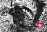 Image soldats nègres l'île de Bougainville en Papouasie-Nouvelle-Guinée, 1944, de la seconde 18 séquences d'archives historiques vidéo 65675074324