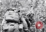 Image soldats nègres l'île de Bougainville en Papouasie-Nouvelle-Guinée, 1944, de la seconde 44 séquences d'archives historiques vidéo 65675074324
