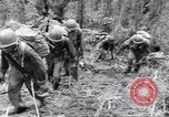 Image soldats nègres l'île de Bougainville en Papouasie-Nouvelle-Guinée, 1944, de la seconde 58 séquences d'archives historiques vidéo 65675074324