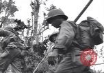 Image La campagne des soldats américains africains dans le Pacifique l'île de Bougainville en Papouasie-Nouvelle-Guinée, 1944, de la seconde 54 séquences d'archives historiques vidéo 65675074325