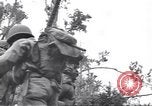 Image La campagne des soldats américains africains dans le Pacifique l'île de Bougainville en Papouasie-Nouvelle-Guinée, 1944, de la seconde 55 séquences d'archives historiques vidéo 65675074325