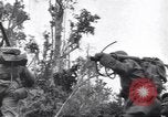 Image La campagne des soldats américains africains dans le Pacifique l'île de Bougainville en Papouasie-Nouvelle-Guinée, 1944, de la seconde 59 séquences d'archives historiques vidéo 65675074325