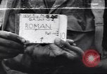 Image soldats nègres l'île de Bougainville en Papouasie-Nouvelle-Guinée, 1944, de la seconde 1 séquences d'archives historiques vidéo 65675074326