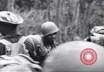 Image soldats nègres l'île de Bougainville en Papouasie-Nouvelle-Guinée, 1944, de la seconde 8 séquences d'archives historiques vidéo 65675074326