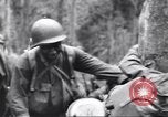 Image soldats nègres l'île de Bougainville en Papouasie-Nouvelle-Guinée, 1944, de la seconde 13 séquences d'archives historiques vidéo 65675074326