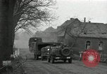 Standbild US-Truppen Rolle in Deutschland in Zweiten Weltkrieg Altenkirchen Deutschland, 1945, aus Sekunde 13 historischem Filmmaterial Videoclip 65675074327