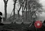 Standbild US-Truppen Rolle in Deutschland in Zweiten Weltkrieg Altenkirchen Deutschland, 1945, aus Sekunde 24 historischem Filmmaterial Videoclip 65675074327