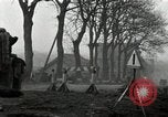 Standbild US-Truppen Rolle in Deutschland in Zweiten Weltkrieg Altenkirchen Deutschland, 1945, aus Sekunde 27 historischem Filmmaterial Videoclip 65675074327