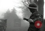 Standbild US-Truppen Rolle in Deutschland in Zweiten Weltkrieg Altenkirchen Deutschland, 1945, aus Sekunde 51 historischem Filmmaterial Videoclip 65675074327