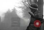 Standbild US-Truppen Rolle in Deutschland in Zweiten Weltkrieg Altenkirchen Deutschland, 1945, aus Sekunde 52 historischem Filmmaterial Videoclip 65675074327