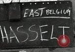 Standbild 82 Armored Reconnaissance Bataillon Paraden in Ostbelgien Hasselt Belgien, 1945, aus Sekunde 10 historischem Filmmaterial Videoclip 65675074329