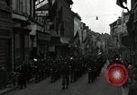 Standbild 82 Armored Reconnaissance Bataillon Paraden in Ostbelgien Hasselt Belgien, 1945, aus Sekunde 13 historischem Filmmaterial Videoclip 65675074329