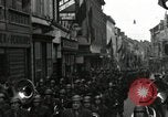 Standbild 82 Armored Reconnaissance Bataillon Paraden in Ostbelgien Hasselt Belgien, 1945, aus Sekunde 25 historischem Filmmaterial Videoclip 65675074329