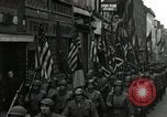 Standbild 82 Armored Reconnaissance Bataillon Paraden in Ostbelgien Hasselt Belgien, 1945, aus Sekunde 33 historischem Filmmaterial Videoclip 65675074329