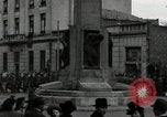 Standbild Truppen der US 2 Panzerdivision Parade in der belgischen Stadt Hasselt Belgien, 1945, aus Sekunde 43 historischem Filmmaterial Videoclip 65675074330