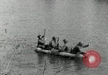 Standbild USA Infanteristen Leimersheim Deutschland, 1945, aus Sekunde 17 historischem Filmmaterial Videoclip 65675074331