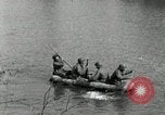 Standbild USA Infanteristen Leimersheim Deutschland, 1945, aus Sekunde 18 historischem Filmmaterial Videoclip 65675074331