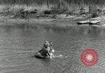 Standbild USA Infanteristen Leimersheim Deutschland, 1945, aus Sekunde 31 historischem Filmmaterial Videoclip 65675074331