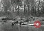 Standbild USA Infanteristen Leimersheim Deutschland, 1945, aus Sekunde 46 historischem Filmmaterial Videoclip 65675074331