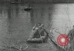 Image États-Unis fantassins Leimersheim Allemagne, 1945, de la seconde 1 séquences d'archives historiques vidéo 65675074332