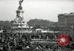 Image Buckingham Palace London England Royaume-Uni, 1945, de la seconde 4 séquences d'archives historiques vidéo 65675074356