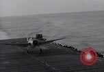 Immagine di F6F Hellcat fighter Oceano Pacifico, 1944, secondo 16 filmato di repertorio 65675074366