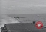 Standbild F6F Hellcat Fighter Pazifik, 1944, aus Sekunde 4 historischem Filmmaterial Videoclip 65675074367