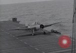 Standbild F6F Hellcat Fighter Pazifik, 1944, aus Sekunde 12 historischem Filmmaterial Videoclip 65675074367