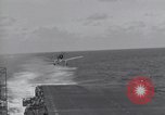 Standbild F6F Hellcat Fighter Pazifik, 1944, aus Sekunde 26 historischem Filmmaterial Videoclip 65675074367