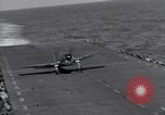 Standbild F6F Hellcat Fighter Pazifik, 1944, aus Sekunde 31 historischem Filmmaterial Videoclip 65675074367