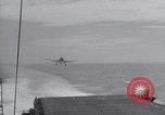 Standbild F6F Hellcat Fighter Pazifik, 1944, aus Sekunde 35 historischem Filmmaterial Videoclip 65675074367