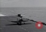 Standbild F6F Hellcat Fighter Pazifik, 1944, aus Sekunde 45 historischem Filmmaterial Videoclip 65675074367