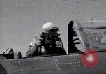 Standbild TBF Avenger Torpedo Bomber Pacific Theater, 1944, aus Sekunde 11 historischem Filmmaterial Videoclip 65675074368