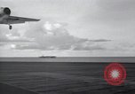 Standbild TBF Avenger Flugzeuge Palau Inseln, 1944, aus Sekunde 4 historischem Filmmaterial Videoclip 65675074371