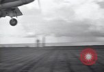 Standbild TBF Avenger Flugzeuge Palau Inseln, 1944, aus Sekunde 5 historischem Filmmaterial Videoclip 65675074371