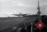 Standbild TBF Avenger Flugzeuge Palau Inseln, 1944, aus Sekunde 8 historischem Filmmaterial Videoclip 65675074371