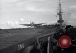 Standbild TBF Avenger Flugzeuge Palau Inseln, 1944, aus Sekunde 10 historischem Filmmaterial Videoclip 65675074371