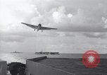 Standbild TBF Avenger Flugzeuge Palau Inseln, 1944, aus Sekunde 17 historischem Filmmaterial Videoclip 65675074371