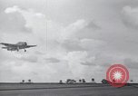 Standbild TBF Avenger Ebenen Palau Inseln, 1944, aus Sekunde 35 historischem Filmmaterial Videoclip 65675074372