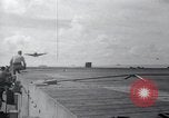 Standbild TBF Avenger Ebenen Palau Inseln, 1944, aus Sekunde 52 historischem Filmmaterial Videoclip 65675074372