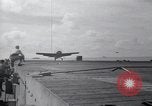Standbild TBF Avenger Ebenen Palau Inseln, 1944, aus Sekunde 55 historischem Filmmaterial Videoclip 65675074372