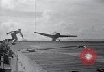 Standbild TBF Avenger Ebenen Palau Inseln, 1944, aus Sekunde 56 historischem Filmmaterial Videoclip 65675074372