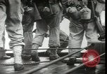 Standbild Vereinigten Staaten Marines Kiribati Gilbert Inseln, 1943, aus Sekunde 7 historischem Filmmaterial Videoclip 65675074389