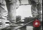 Standbild Vereinigten Staaten Marines Kiribati Gilbert Inseln, 1943, aus Sekunde 17 historischem Filmmaterial Videoclip 65675074389