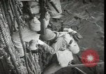 Standbild Vereinigten Staaten Marines Kiribati Gilbert Inseln, 1943, aus Sekunde 32 historischem Filmmaterial Videoclip 65675074389