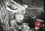 Standbild Vereinigten Staaten Marines Kiribati Gilbert Inseln, 1943, aus Sekunde 37 historischem Filmmaterial Videoclip 65675074389
