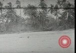 Standbild Vereinigten Staaten Marines Kiribati Gilbert Inseln, 1943, aus Sekunde 57 historischem Filmmaterial Videoclip 65675074389