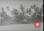 Standbild Vereinigten Staaten Marines Kiribati Gilbert Inseln, 1943, aus Sekunde 59 historischem Filmmaterial Videoclip 65675074389